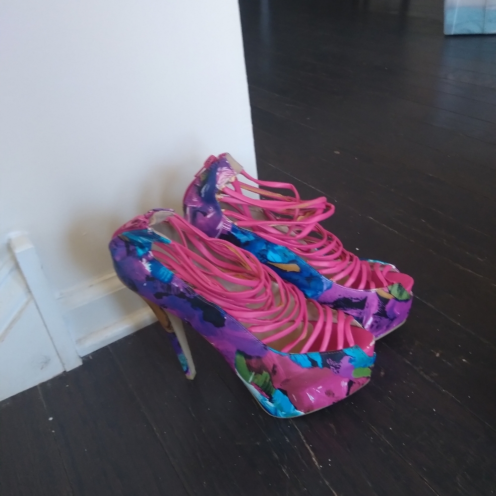 Fusia Pumps